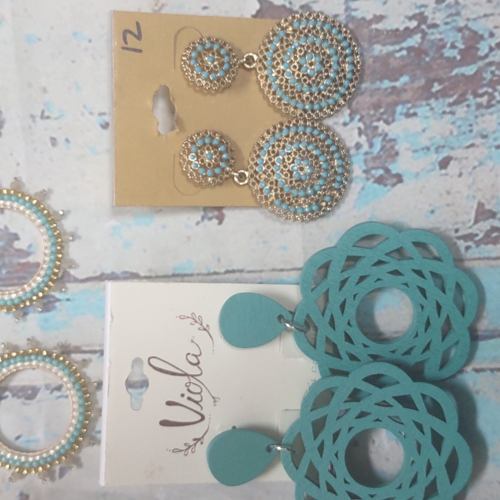 Turquoise Earring bundle - Picture 3 of 3